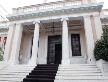Μαξίμου: «Κανένα προαπαιτούμενο, καμία αξιολόγηση. Περαστικά σας κύριε Μητσοτάκη»!